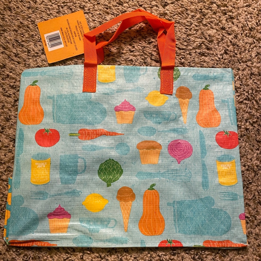 NWT Trader Joe’s reusable gift bag